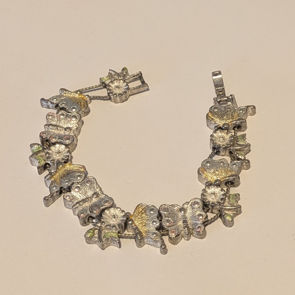 Vintage Spring Silvertone Slider Charm Bracelet